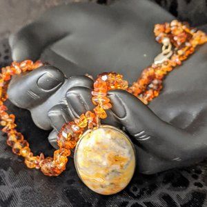 Vintage Amber Stone Pendant Necklace Hippie Spiritual Boho Chic Fashion Jewelry